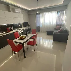 Appartement Maxim Deluxe Apartment, Nea Alikarnassos